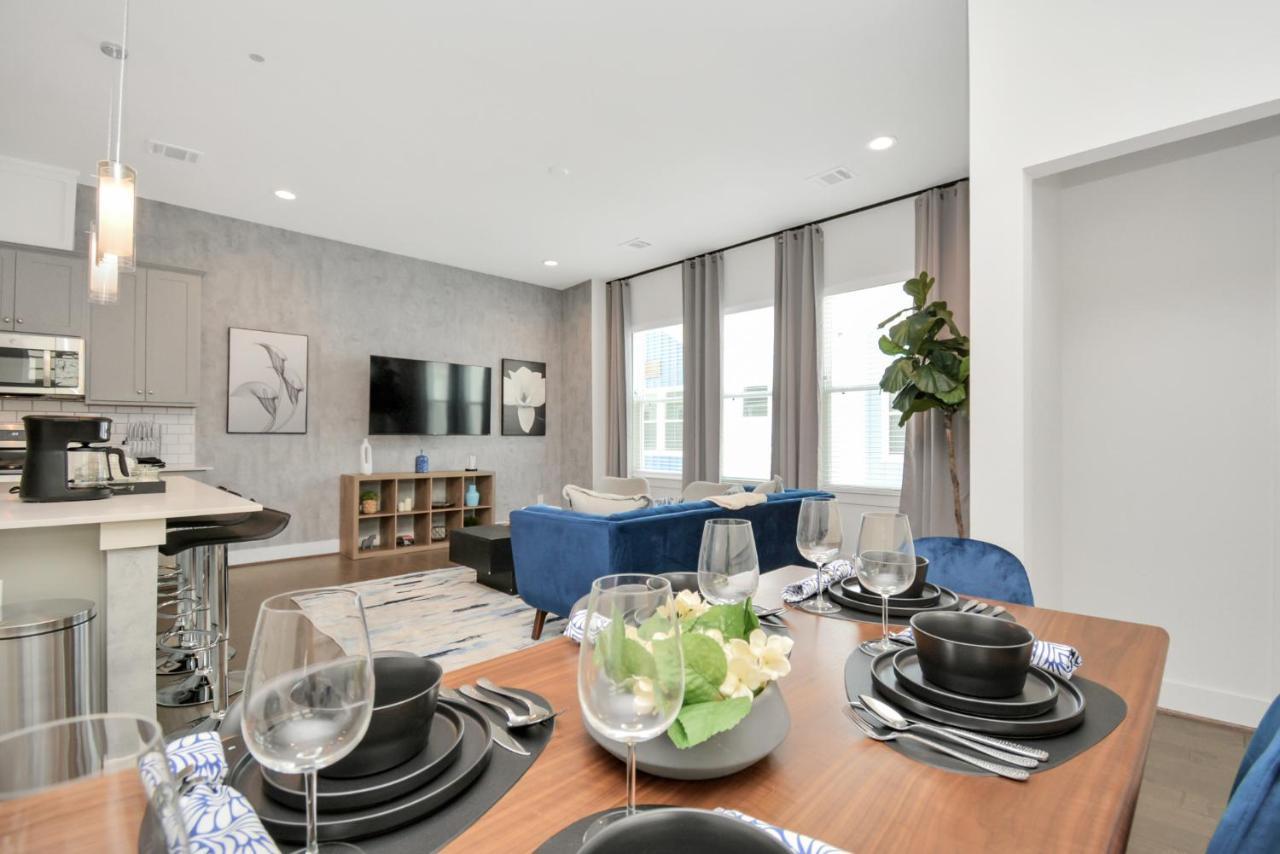 Casa Azure - New Modern 3 Bedroom Med Center, Nrg, Uh 휴스턴 외부 사진