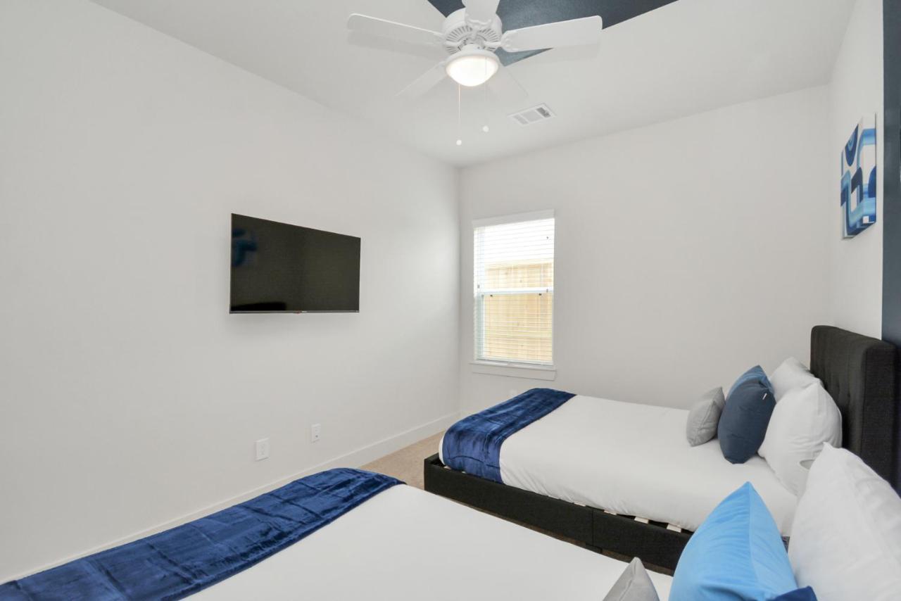 Casa Azure - New Modern 3 Bedroom Med Center, Nrg, Uh 휴스턴 외부 사진