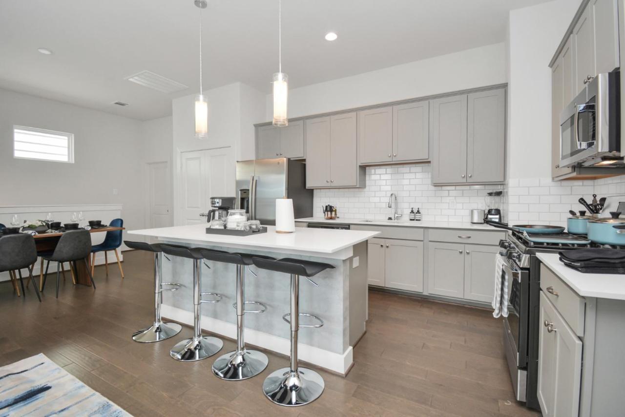 Casa Azure - New Modern 3 Bedroom Med Center, Nrg, Uh 휴스턴 외부 사진