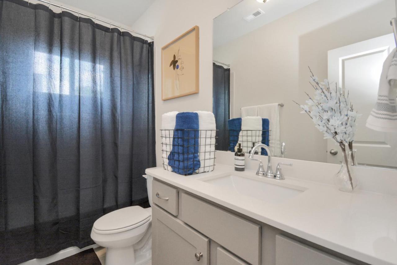 Casa Azure - New Modern 3 Bedroom Med Center, Nrg, Uh 휴스턴 외부 사진